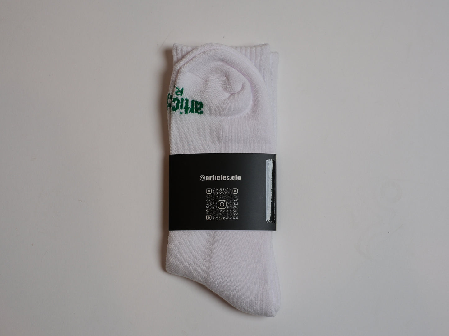 Articles Crew Socks (White/Green)